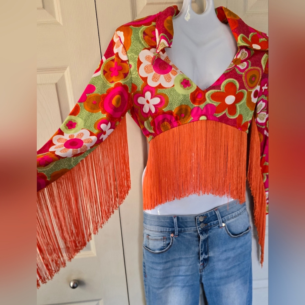 🌸 Boho Chic Floral & Fringe Crop Top - M 🌸
